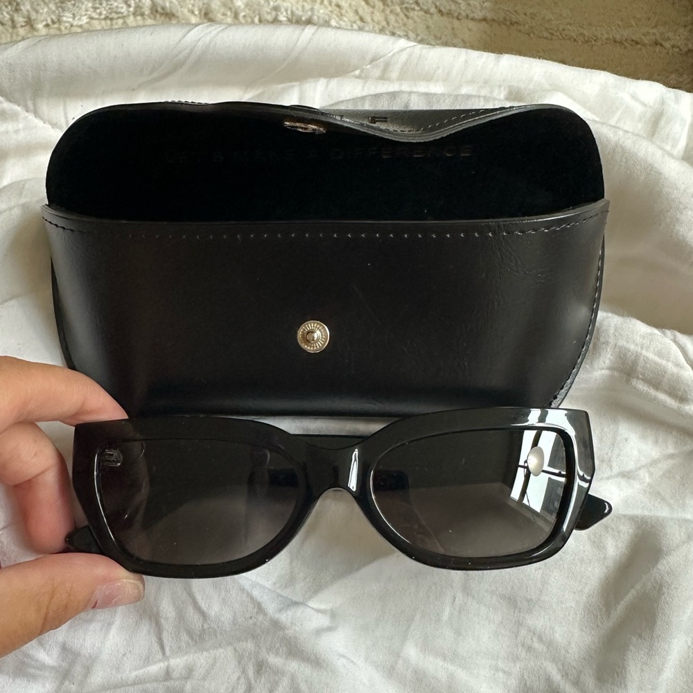 Dime. Black Leather Sunglasses Case